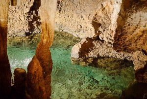 Mystère et Secrets : un avant-goût de La Fabuleuse Histoire de Bérenger Saunière dans la grotte de Limousis