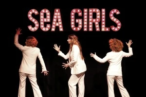 LES SEA GIRLS