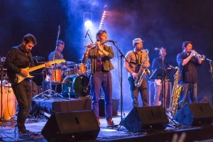 Addis Black Mamba au Bijou