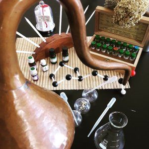 Initiation à la culture olfactive et distillation - avec Miss Bouillon ANNULÉ