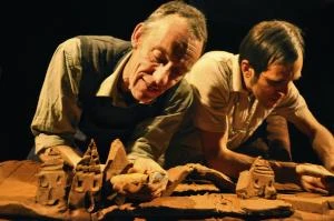 MoTTes : théâtre d'argile éphémère et fait main