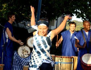Stage de danse du Mali avec Hannah Wood