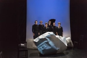 Sur la tête / Jacques Prévert