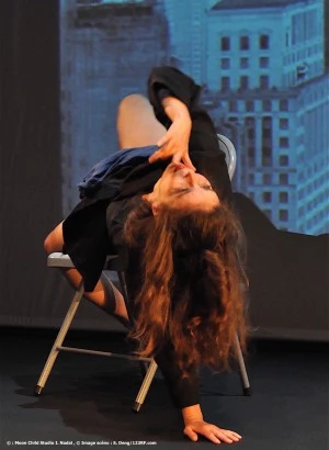DÉLIQUESCENCE Solo de théâtre-dansé