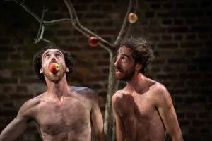 CHEMINS DE TRAVERSES - balades artistiques en paysages / Cie Kif Kif - Nous, la forêt. Ou comment se planter