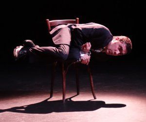 "Gros Câlin" d'après Gros-Câlin de Romain Gary