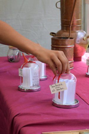 Initiation à la culture olfactive et écriture d'odeurs - avec Miss Bouillon - ANNULÉ