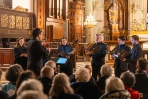 Ensemble « La Sportelle » direction Owain Park "Hymne à la vierge"