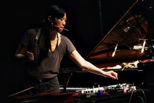 Concert Pak Yan Lau solo (piano préparé, synthétiseur & électronique)