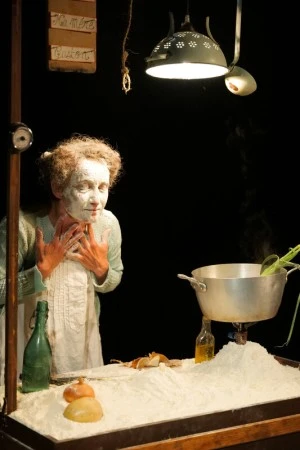 B. par la Compagnie Hecho en casa