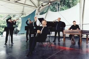 Le Sirba Octet invite Alexeï Birioukov