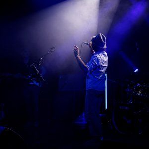 LA MÈRE NOËL EST UNE ROCKEUSE​