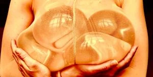 Chanson mouillées de Nina Santes - Festival Rebish