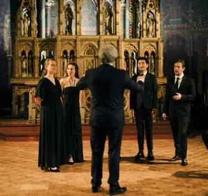 « Rosa » Par l'ensemble Antiphona