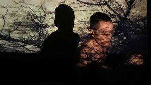 À corps défendu / Mika Pagnat + Danser dans mon petit salon sans me poser de questions / Détachement international du muerto coco