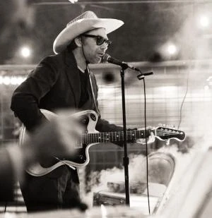 DERIVES SONORES : NAIM AMOR