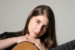 PETRA POLACKOVA Guitare romantique 9 cordes