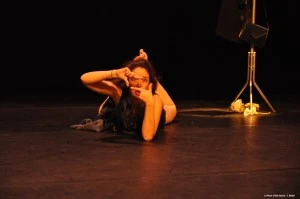 "Déprime - Essai en danse et en mots" - solo de danse-théâtre