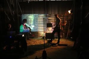 Un punk converti à Trenet par la compagnie Coup de Poker