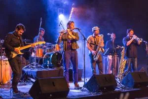 Addis Black Mamba au Bijou