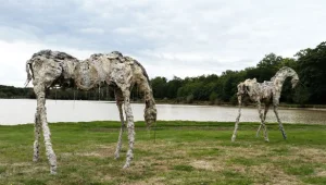 Lionel Sabatté : Sculptures étonnantes au Jardin des Plantes