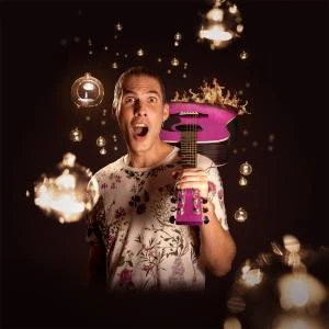 Célestin en concert à la Scène Parisienne pour la sortie de l'album Viens avec Moi