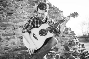 Concert de Justin St-Pierre (guitariste fingerstyle)