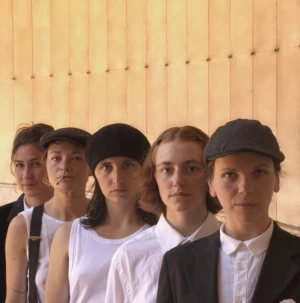 Violette Moris de l'Olympe aux Enfers - La Compagnie qui va