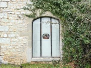 UN MÊME MONDE exposition visible de l'extérieur