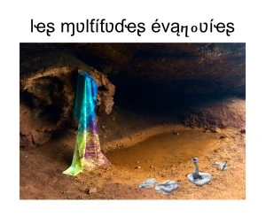 Les Multitudes évanouies, installation de textiles et de céramiques