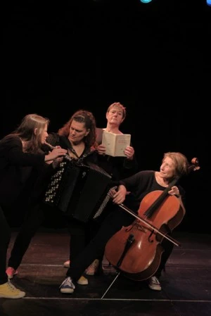 Exercices de style par Les Quatr'à Strophes