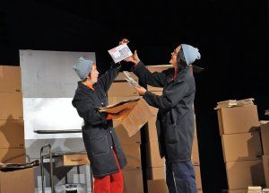 DEBOUT sous L'ORAGE • Théâtre engagé